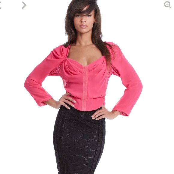 NWT In Earnest Rouche Portrait top - Picture 1 of 6